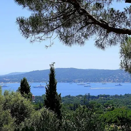 Piscine Vue Sur Le Golfe De Saint-tropez Grimaud