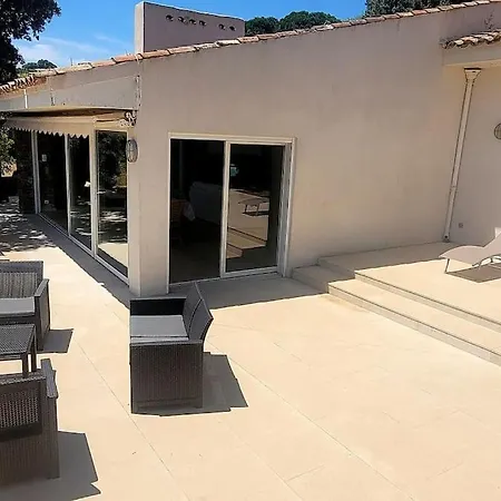 Piscine Vue Sur Le Golfe De Saint-tropez فيلة غريمو