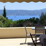 Piscine Vue Sur Le Golfe De Saint-tropez Villa Grimaud