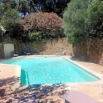 Piscine Vue Sur Le Golfe De Saint-tropez Villa