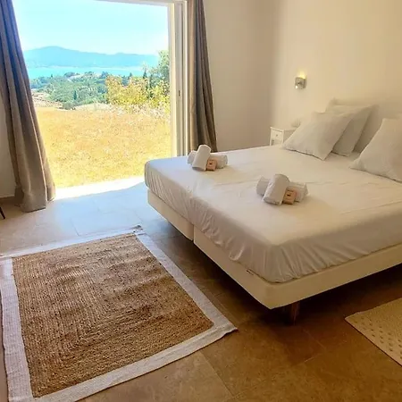Piscine Vue Sur Le Golfe De Saint-tropez 그리모