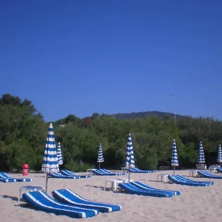 Piscine Vue Sur Le Golfe De Saint-tropez
